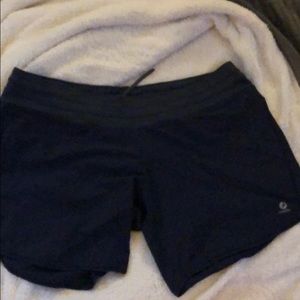 Oiselle XL Long Roga athletic shorts